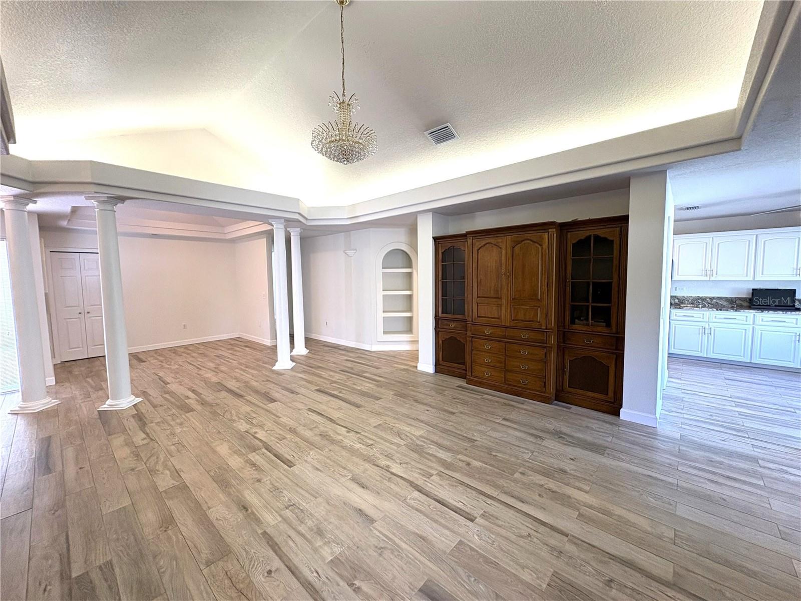 Image 2 of 17 For 4427 5th Street