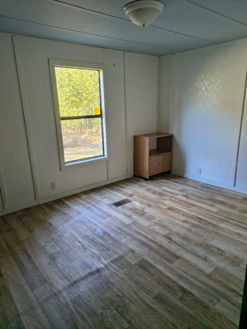 Image 19 of 64 For 16302 57th Street