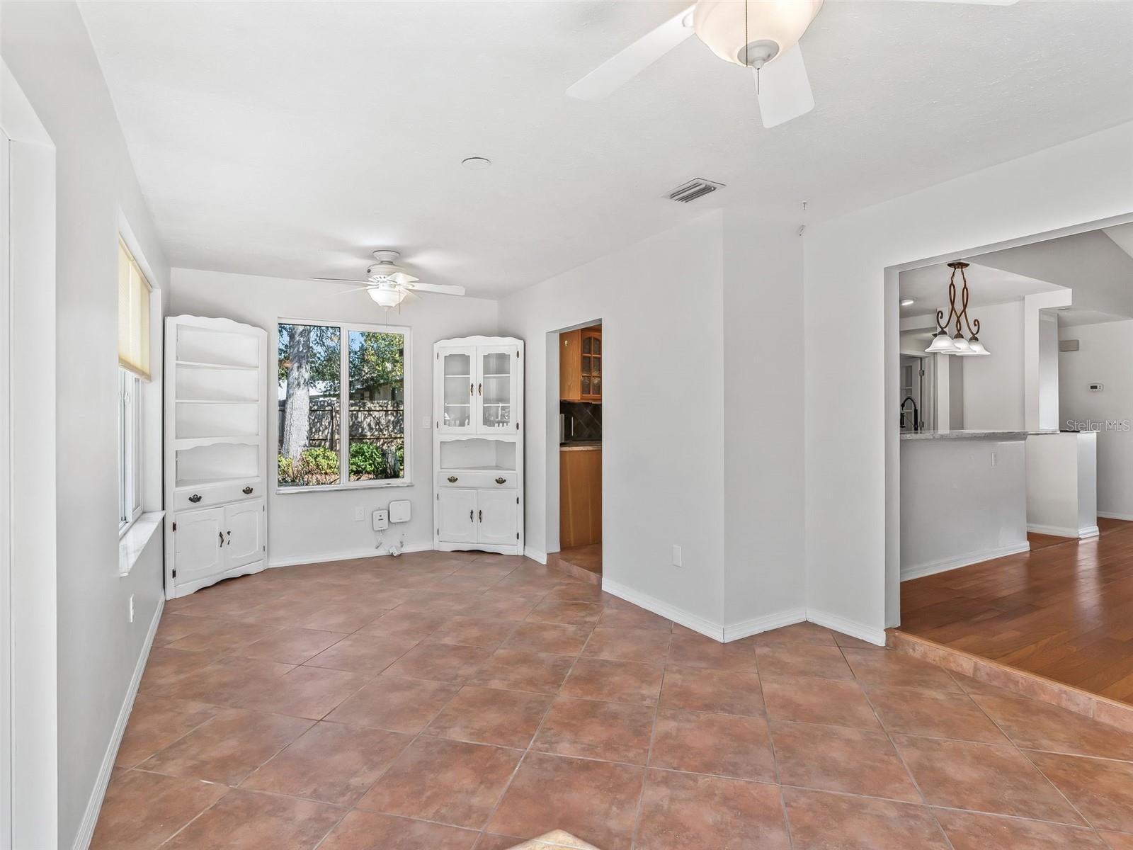 Image 22 of 49 For 60 52nd Avenue