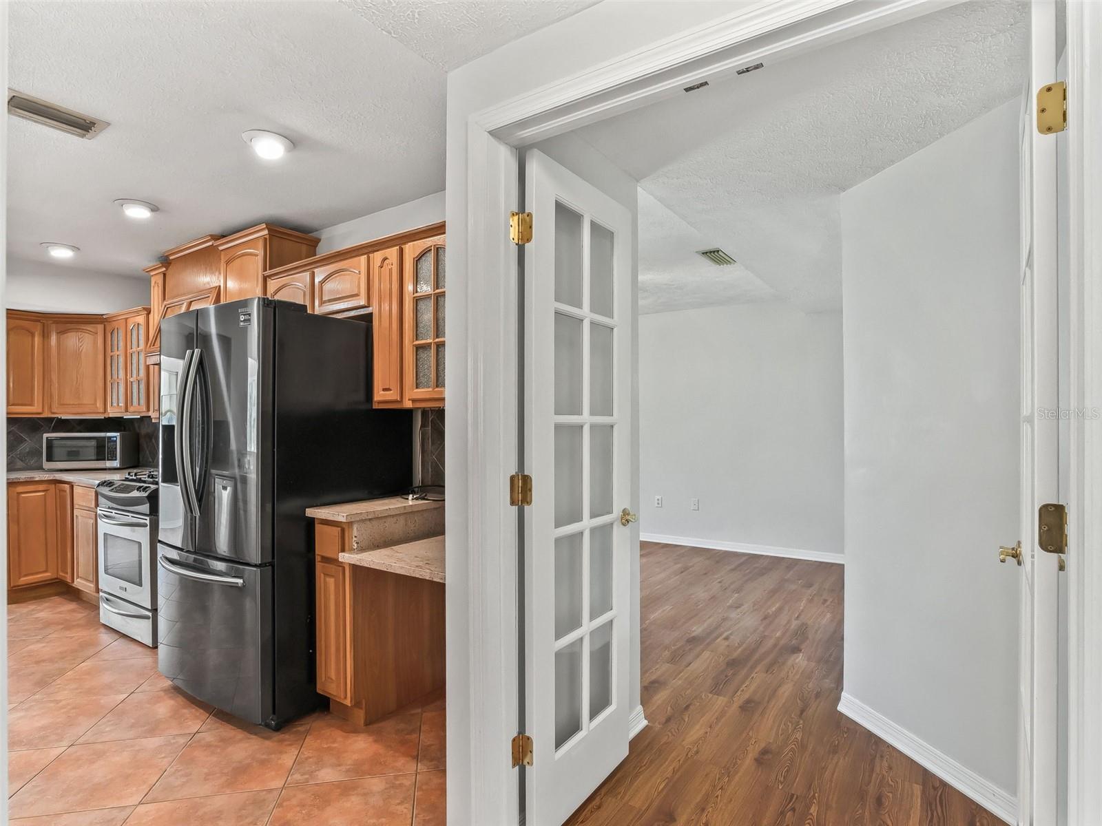 Image 23 of 49 For 60 52nd Avenue