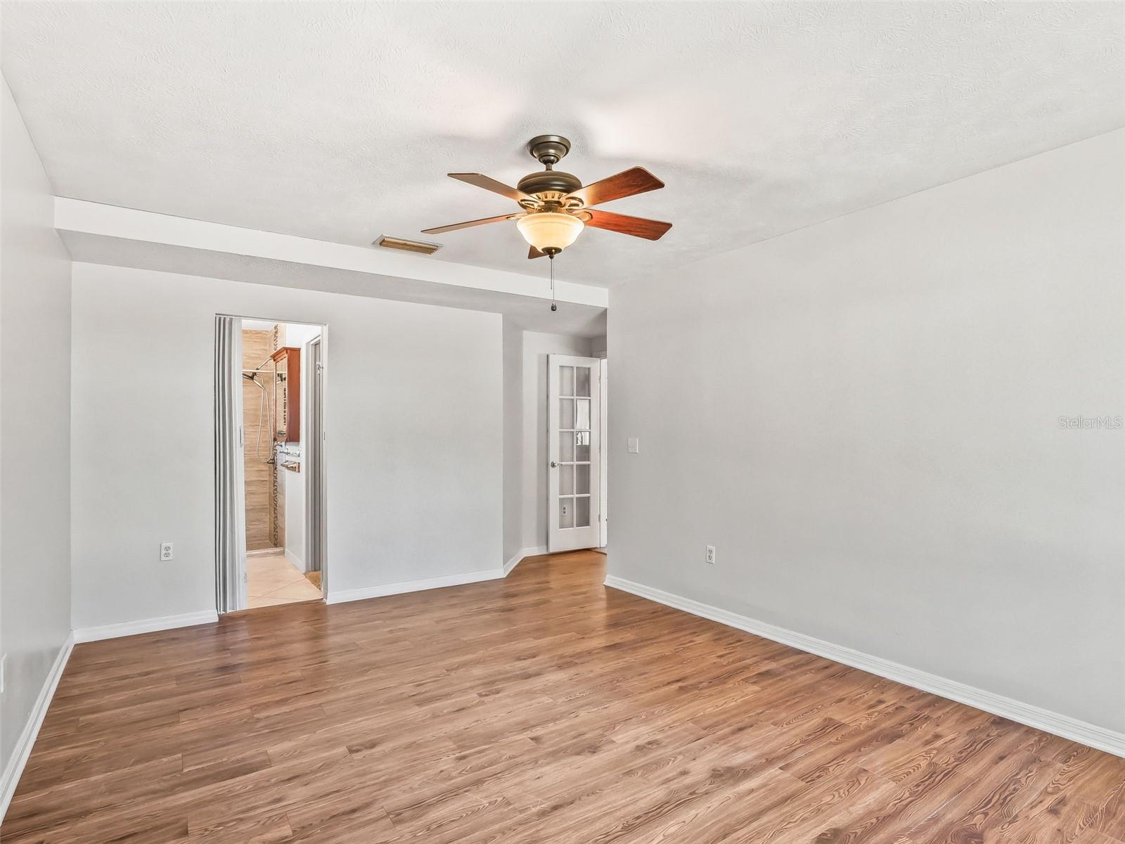 Image 25 of 49 For 60 52nd Avenue