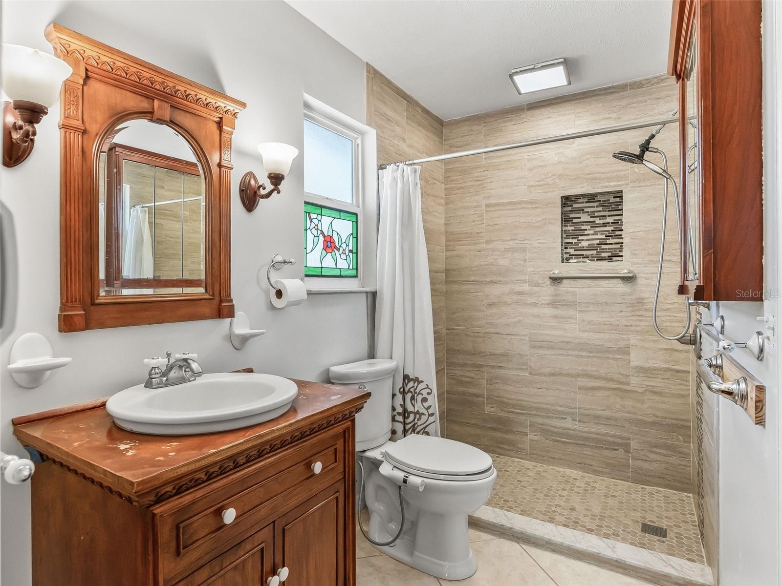 Image 26 of 49 For 60 52nd Avenue