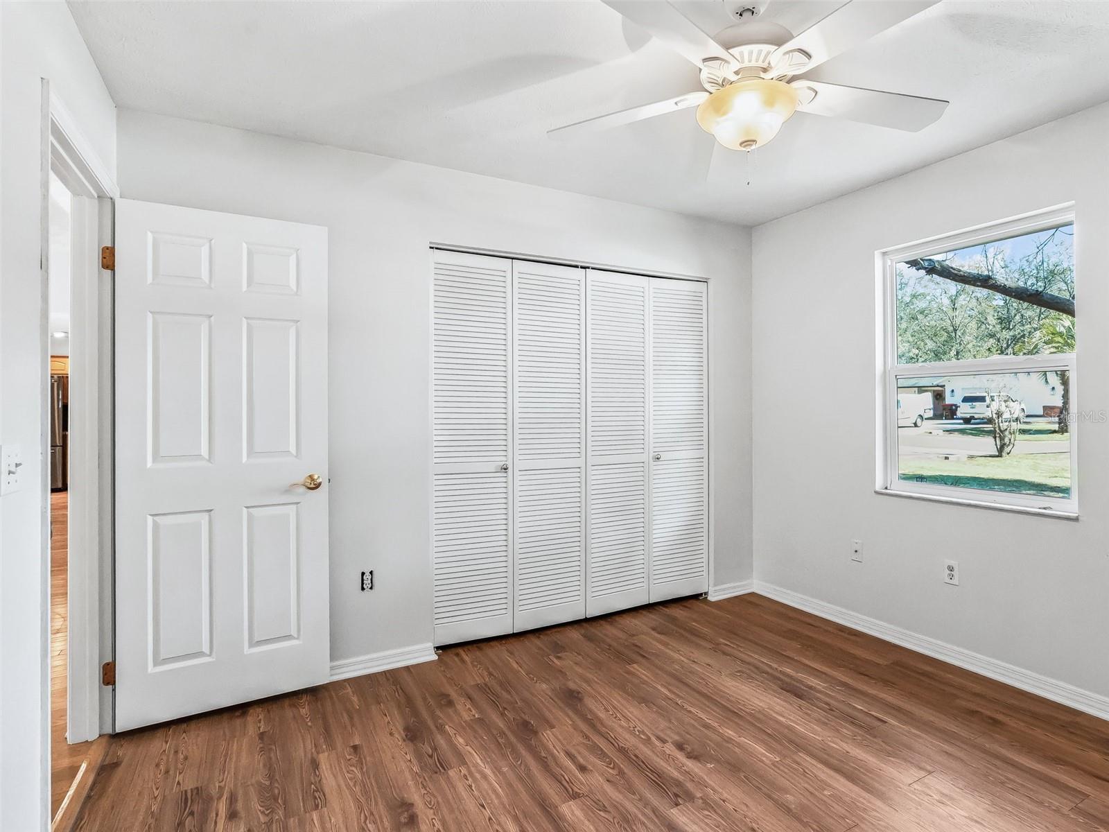 Image 34 of 49 For 60 52nd Avenue