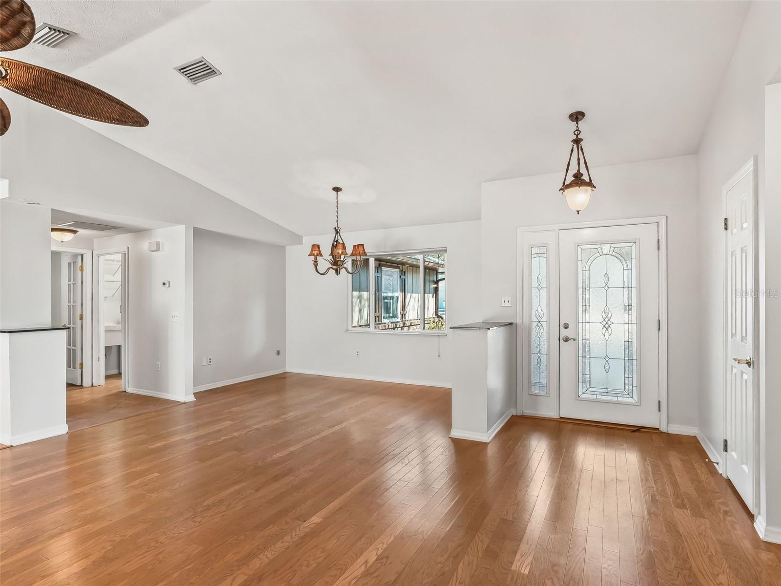 Image 8 of 49 For 60 52nd Avenue