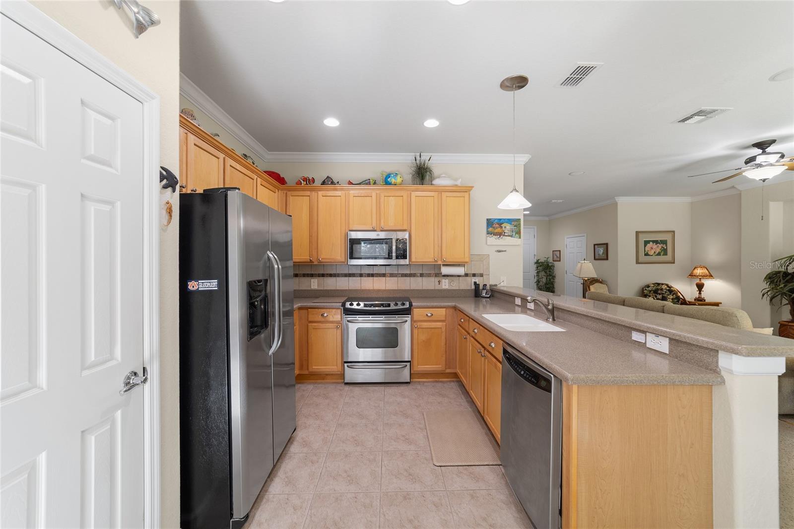 Image 15 of 54 For 9419 66th Loop