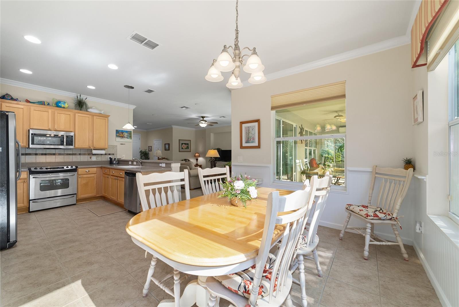 Image 19 of 54 For 9419 66th Loop