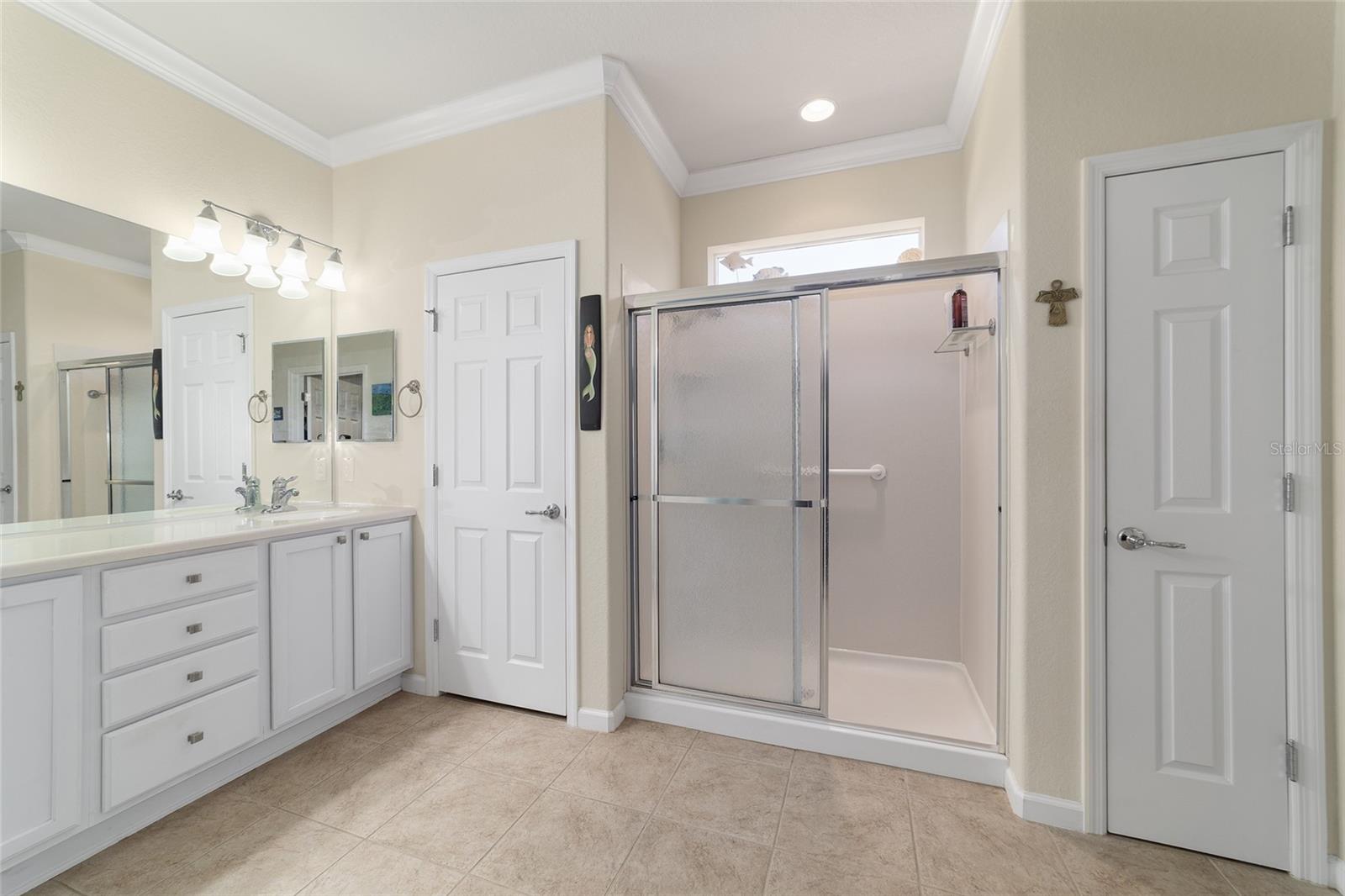 Image 25 of 54 For 9419 66th Loop