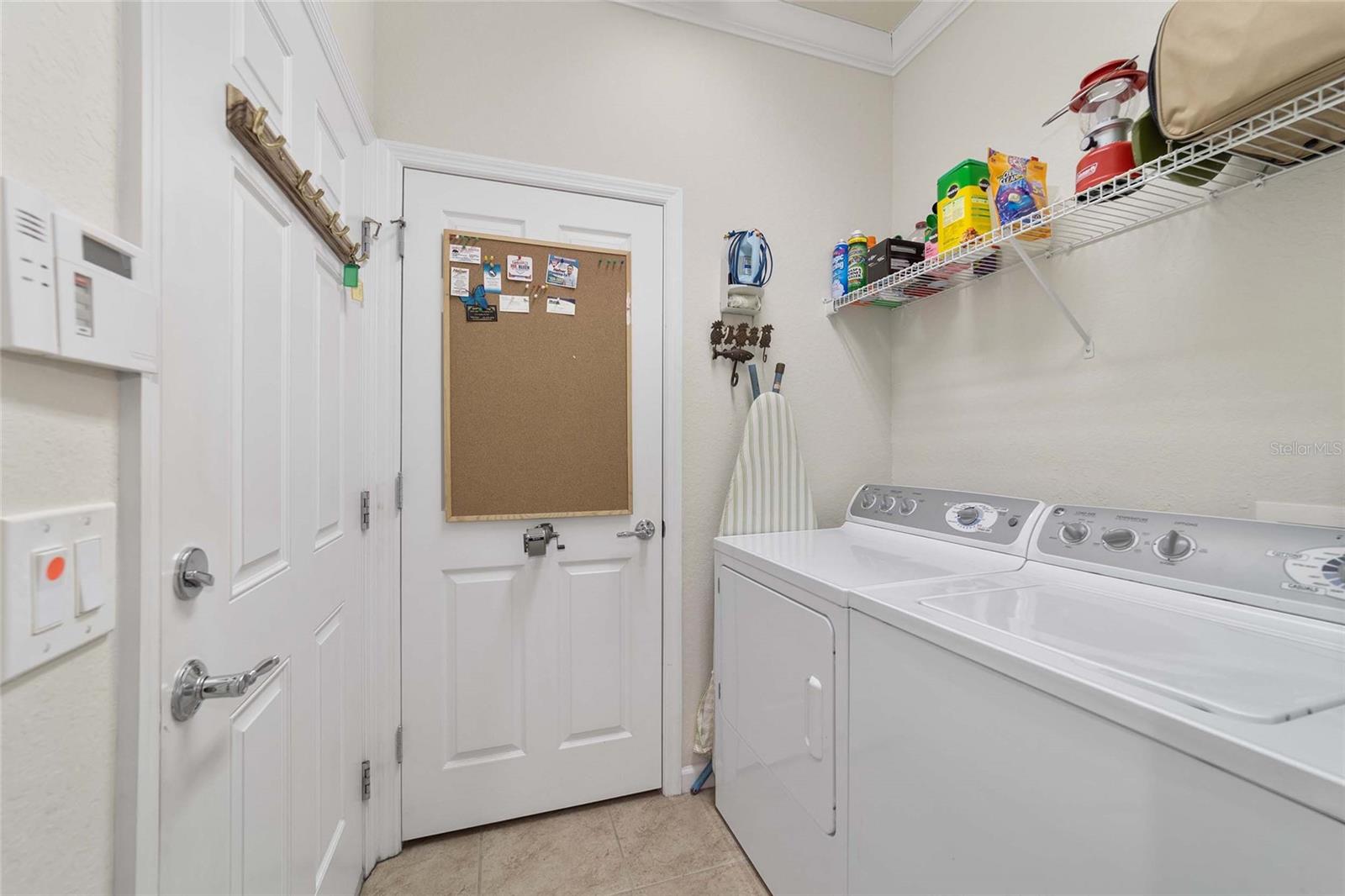 Image 32 of 54 For 9419 66th Loop