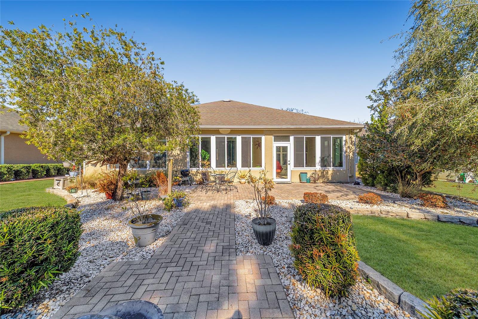 Image 39 of 54 For 9419 66th Loop