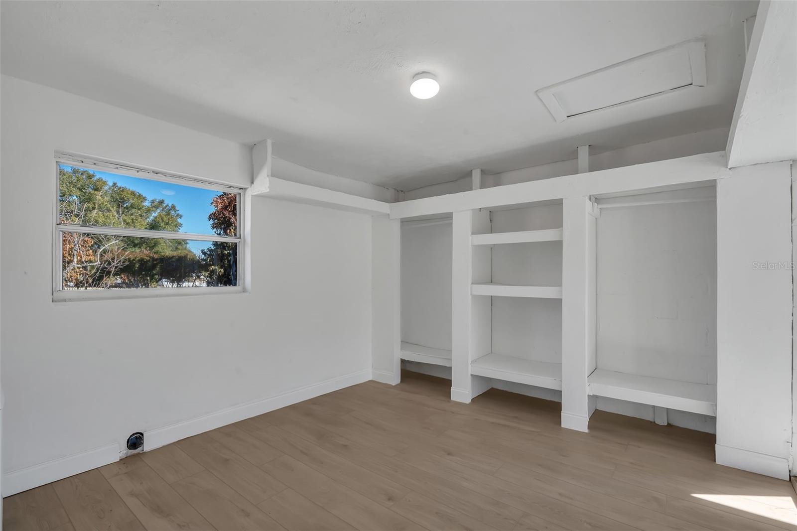 Image 17 of 30 For 1303 Charles Street