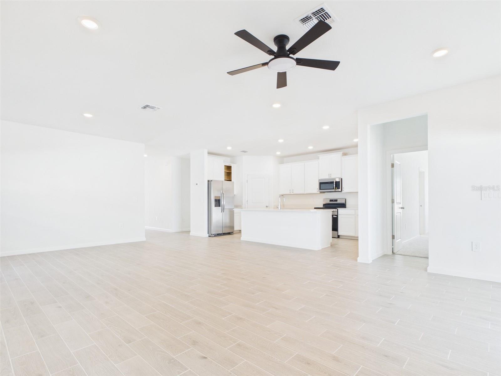 Image 30 of 48 For 8966 69th Terrace