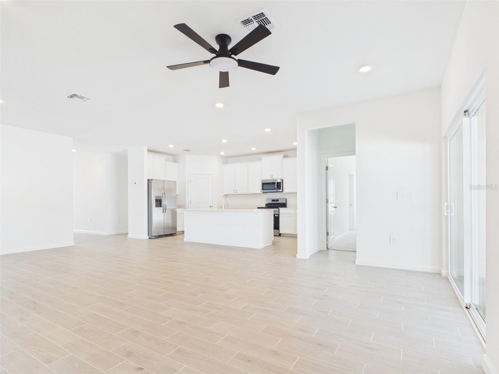 Image 31 of 48 For 8966 69th Terrace