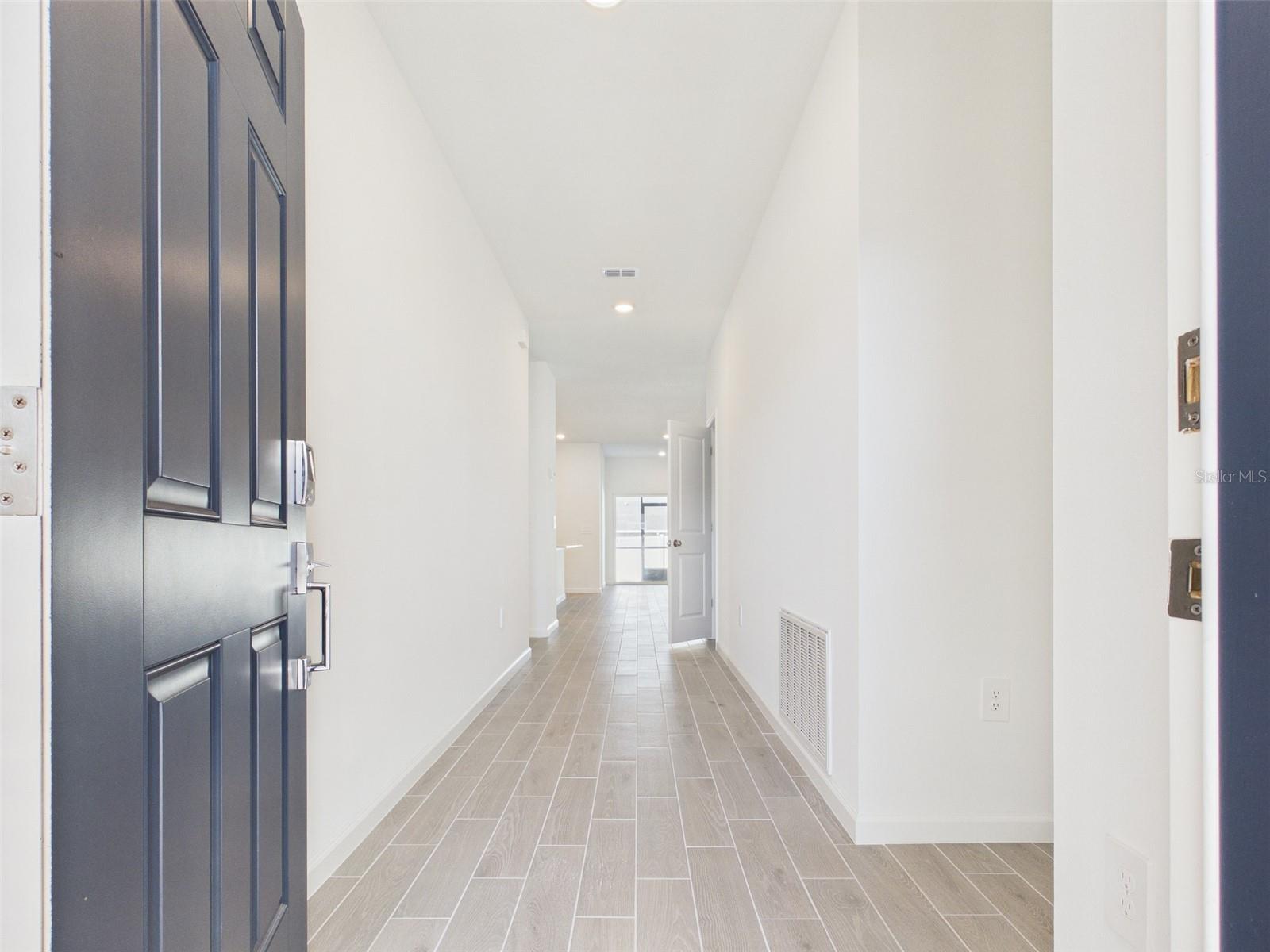 Image 6 of 48 For 8966 69th Terrace