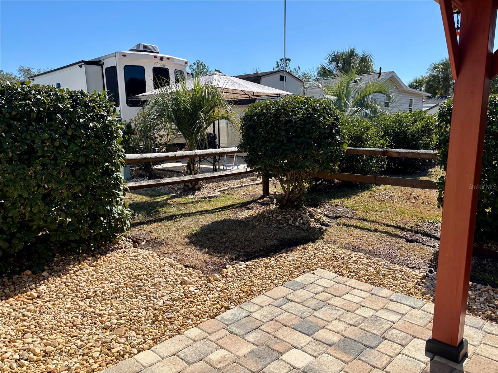 Image 10 of 88 For 3047 102nd Avenue Road