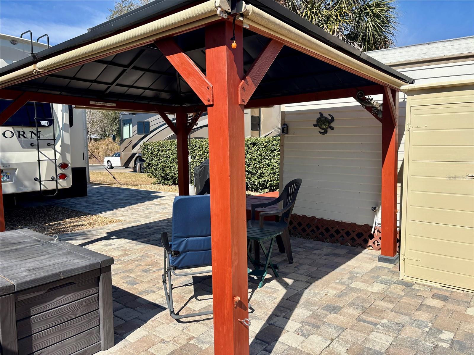 Image 13 of 88 For 3047 102nd Avenue Road