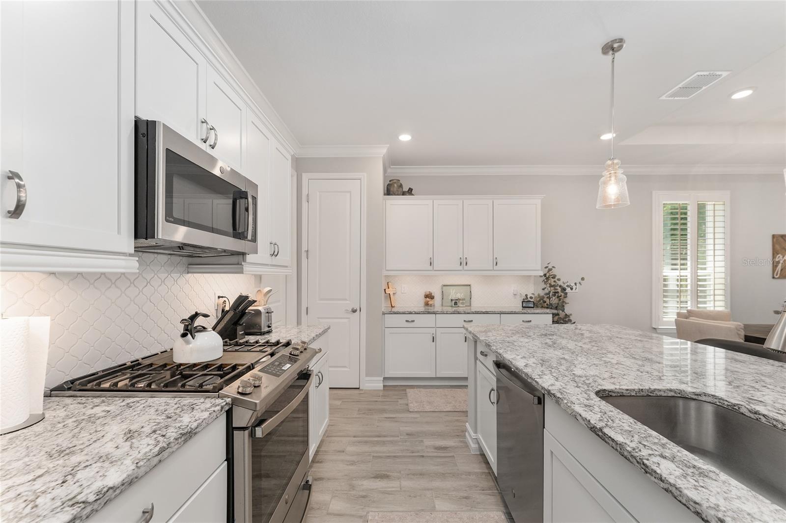 Image 28 of 68 For 4306 54th Terrace