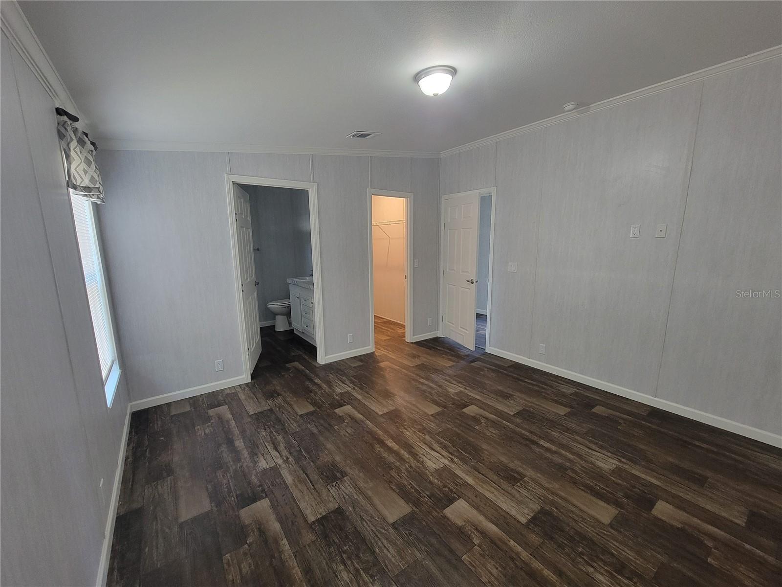 Image 8 of 10 For 10386 52 Court 8