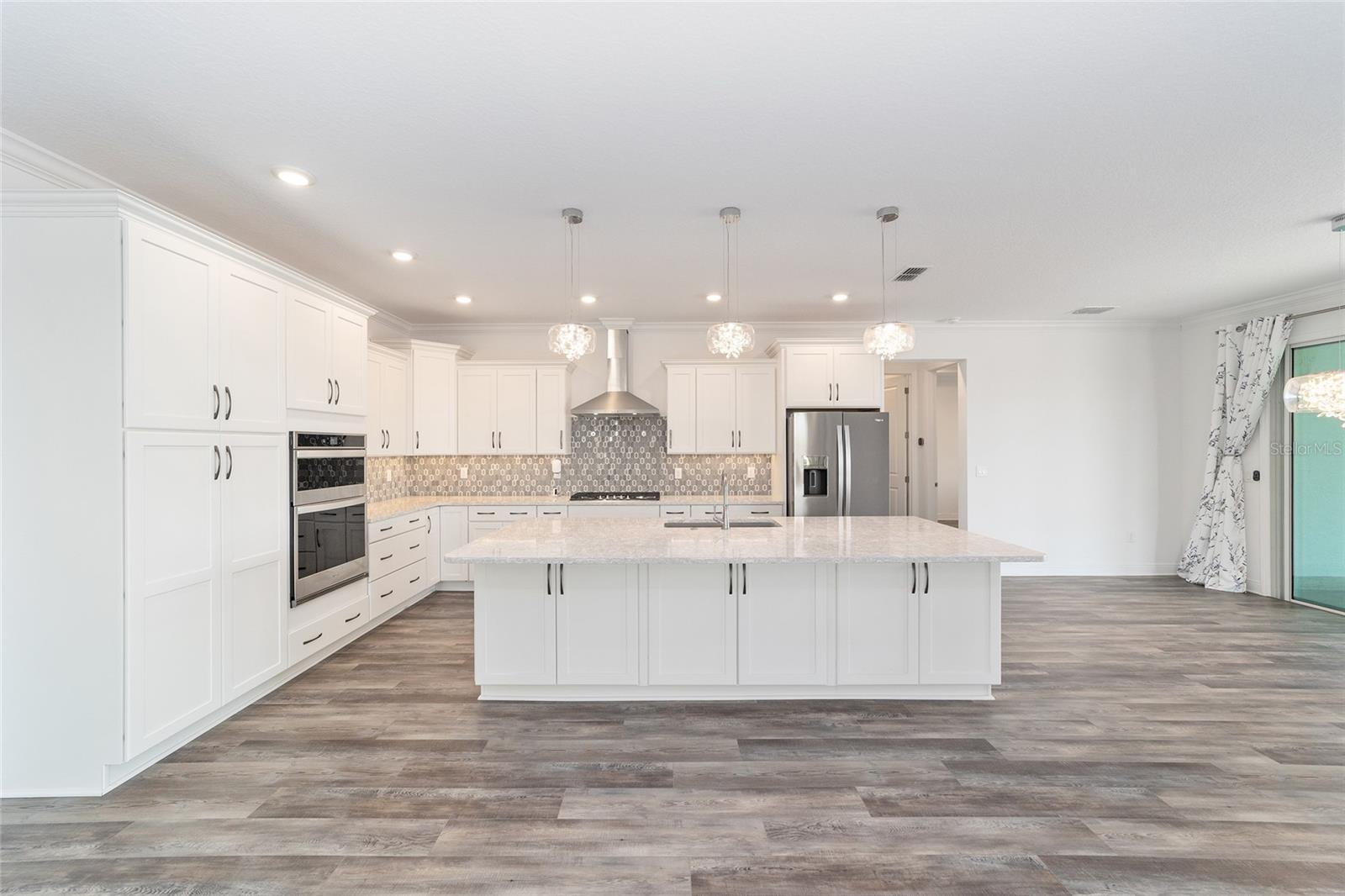 Image 15 of 42 For 9621 100th Terrace