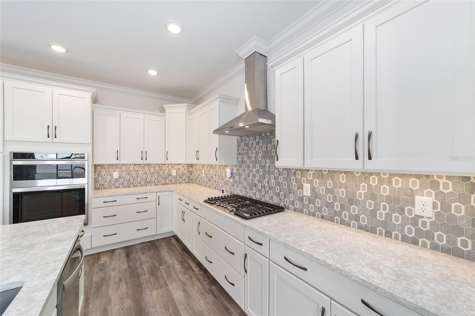 Image 16 of 42 For 9621 100th Terrace