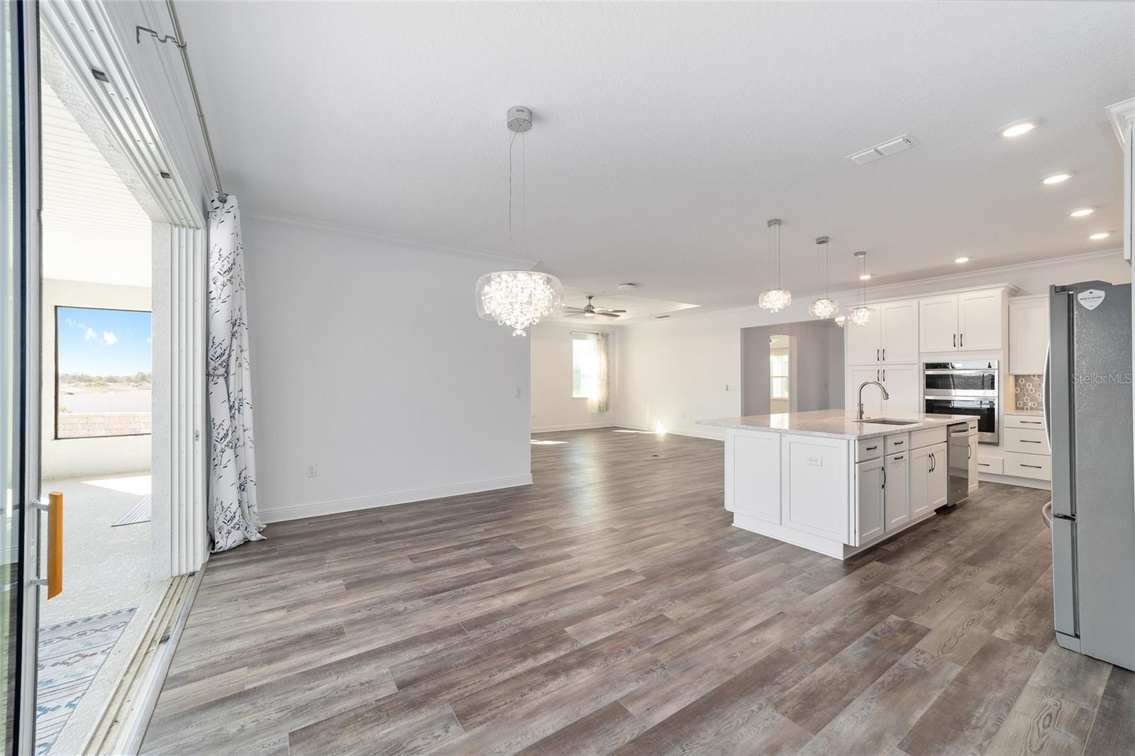 Image 22 of 42 For 9621 100th Terrace