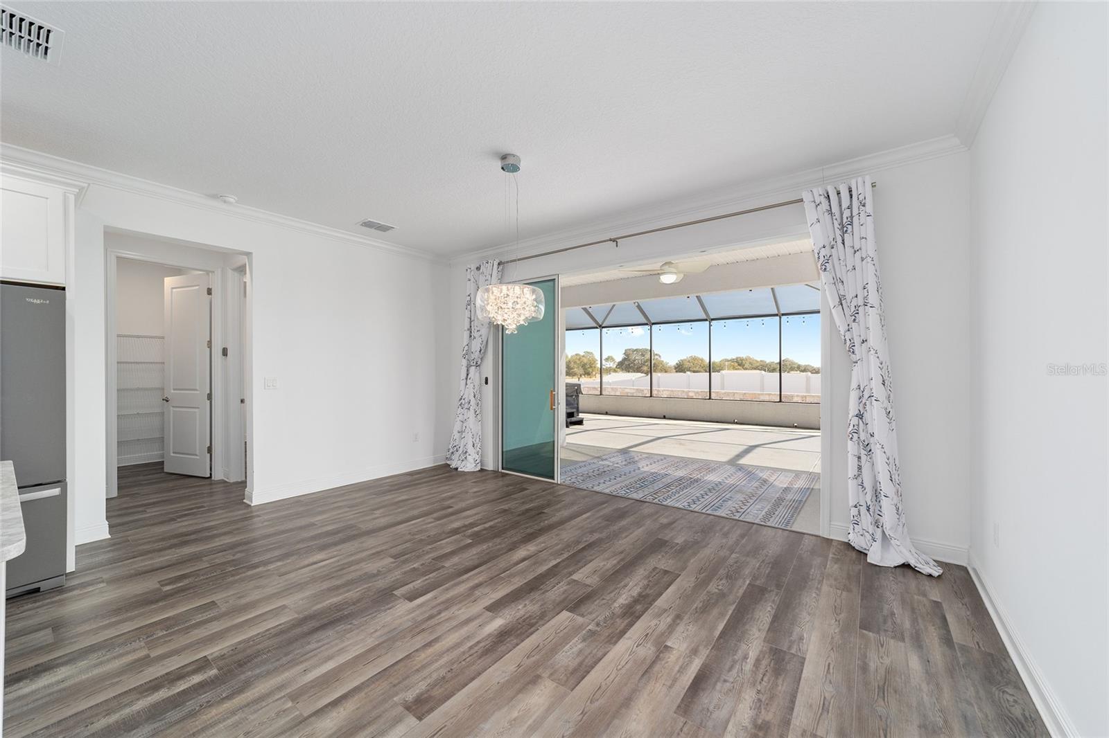 Image 24 of 42 For 9621 100th Terrace