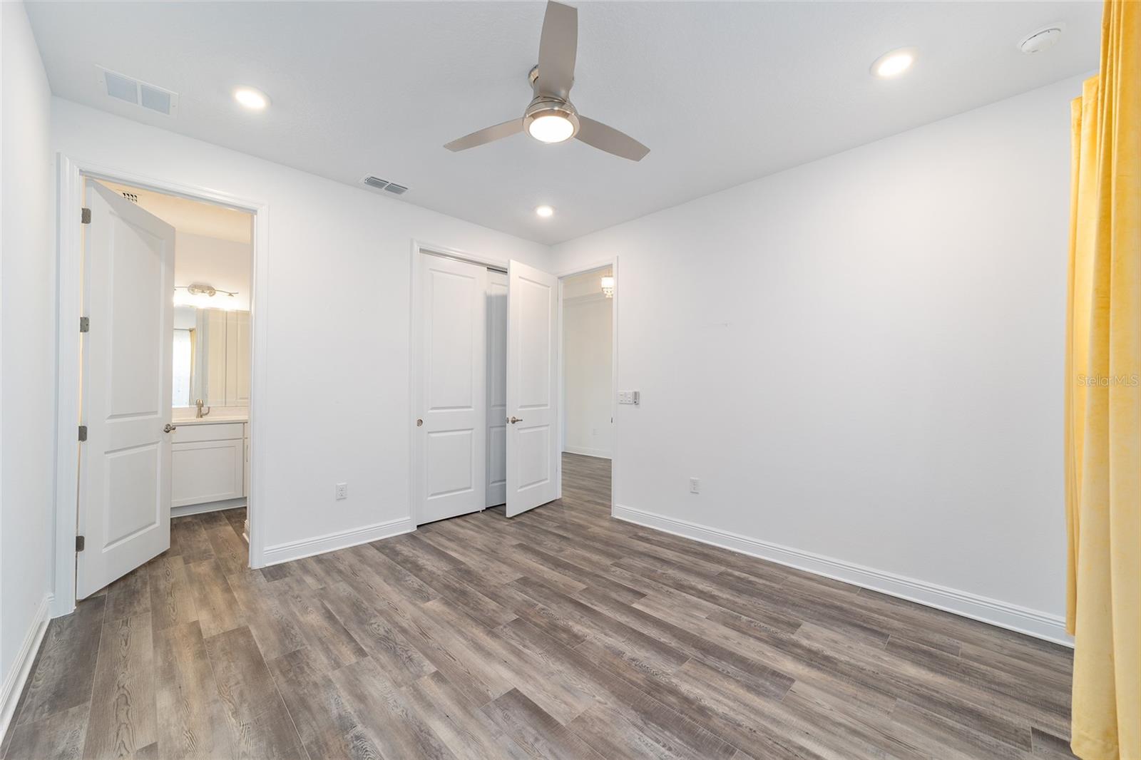 Image 30 of 42 For 9621 100th Terrace