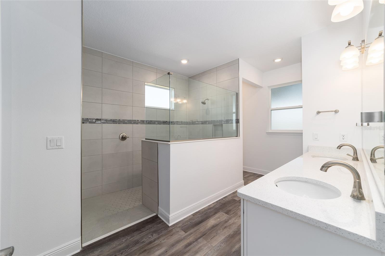 Image 39 of 42 For 9621 100th Terrace