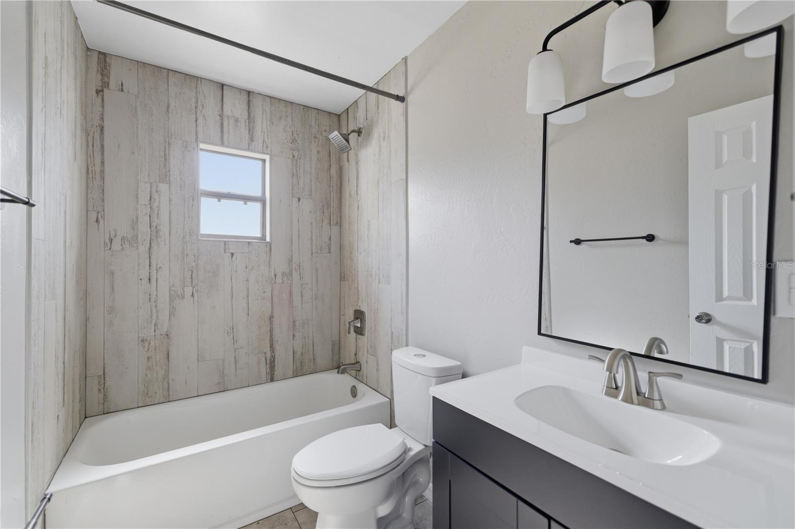 Image 7 of 22 For 1513 13th Avenue