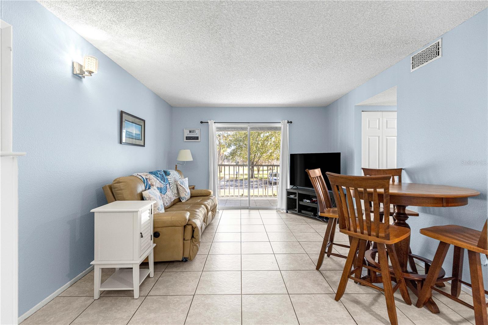 Image 5 of 33 For 588 Fairways Lane E201