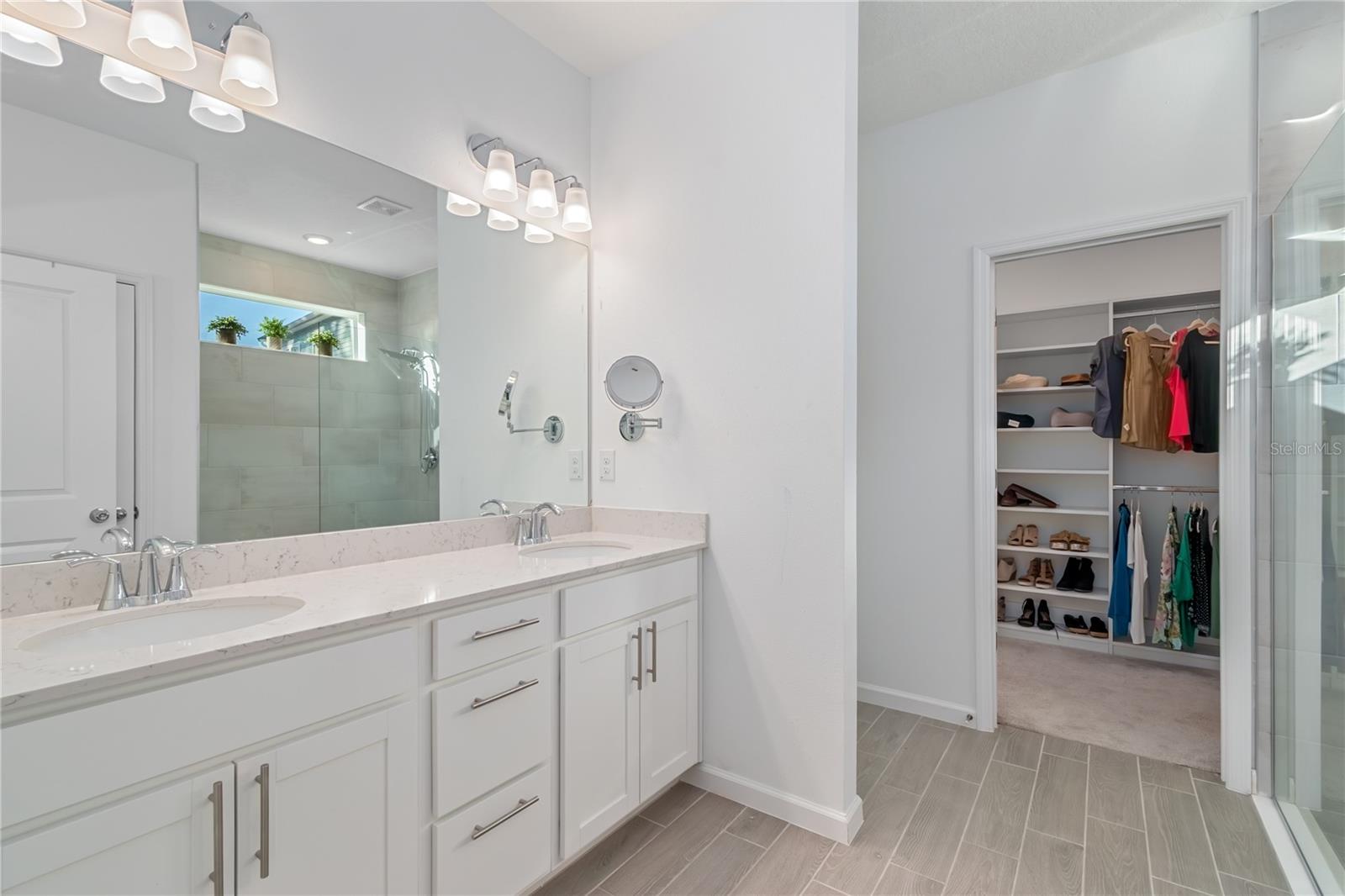 Image 23 of 44 For 1686 44th Court Road