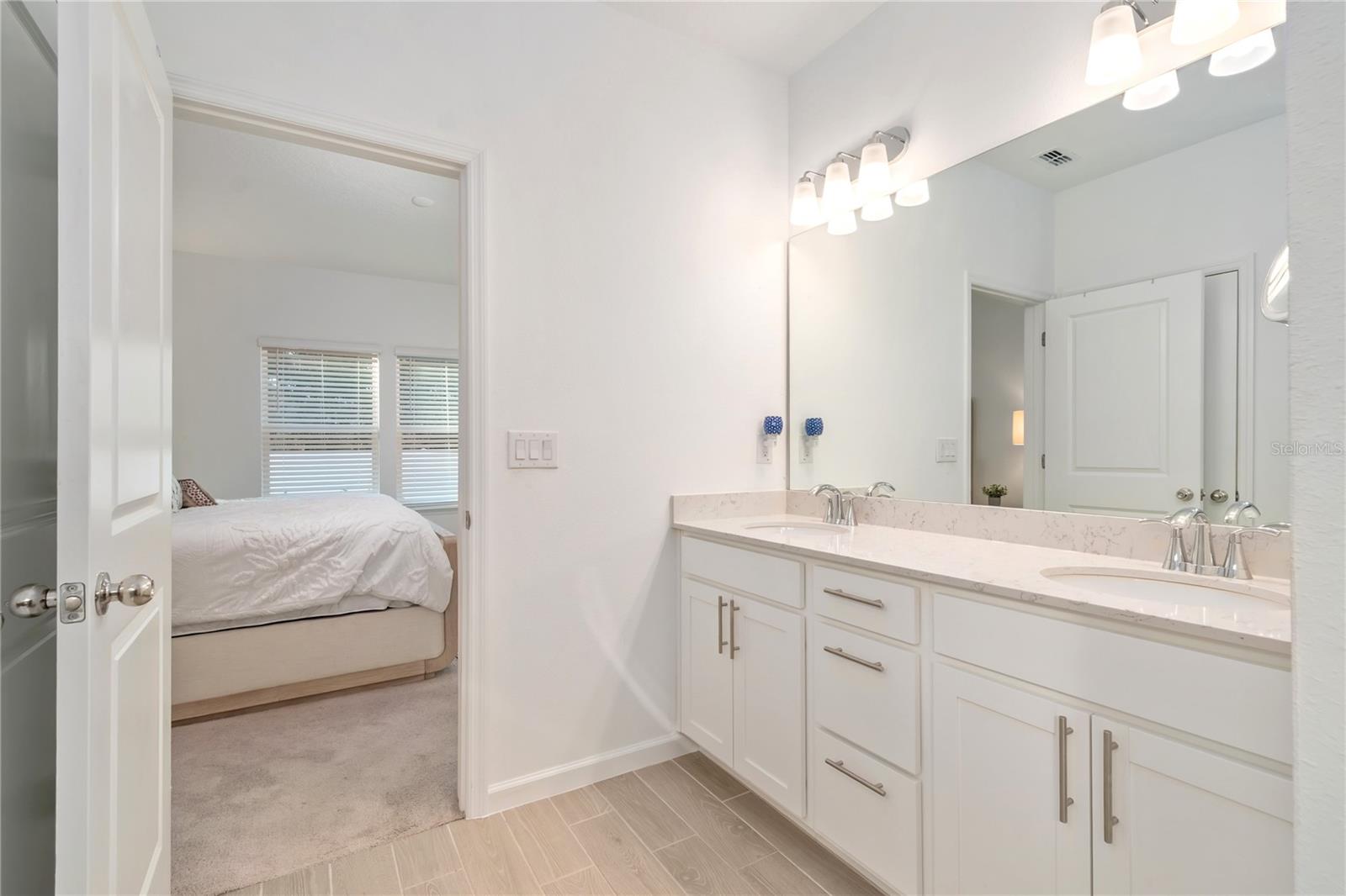 Image 26 of 44 For 1686 44th Court Road