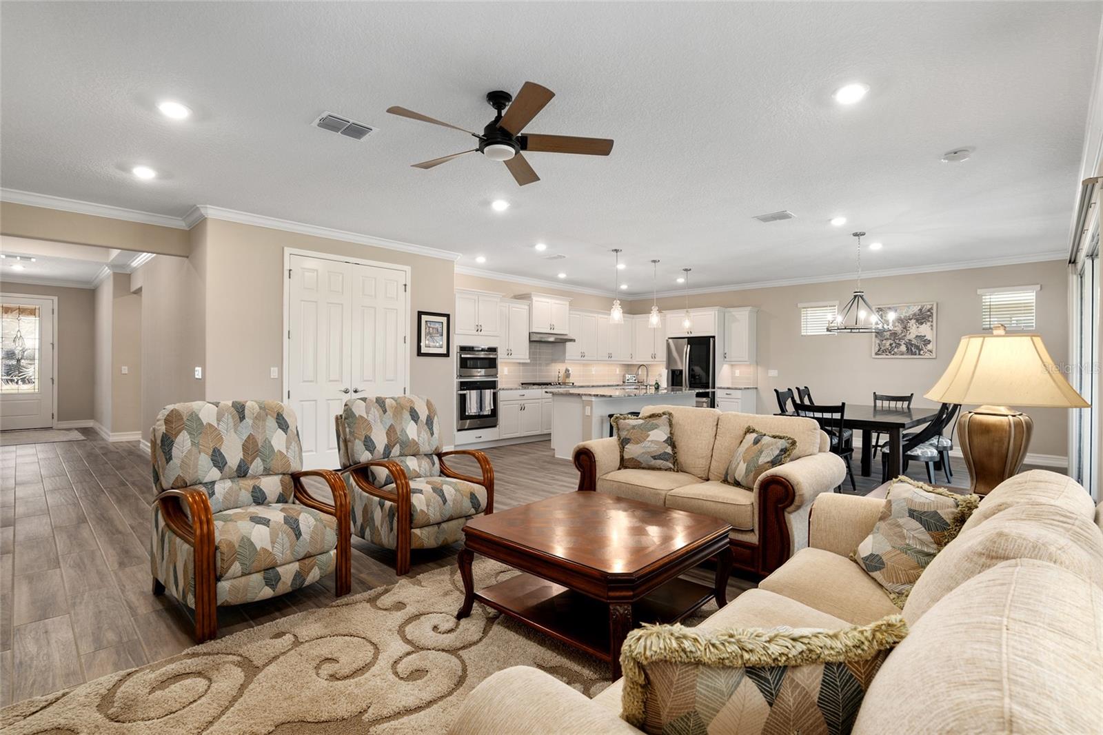 Image 15 of 93 For 4452 53rd Court