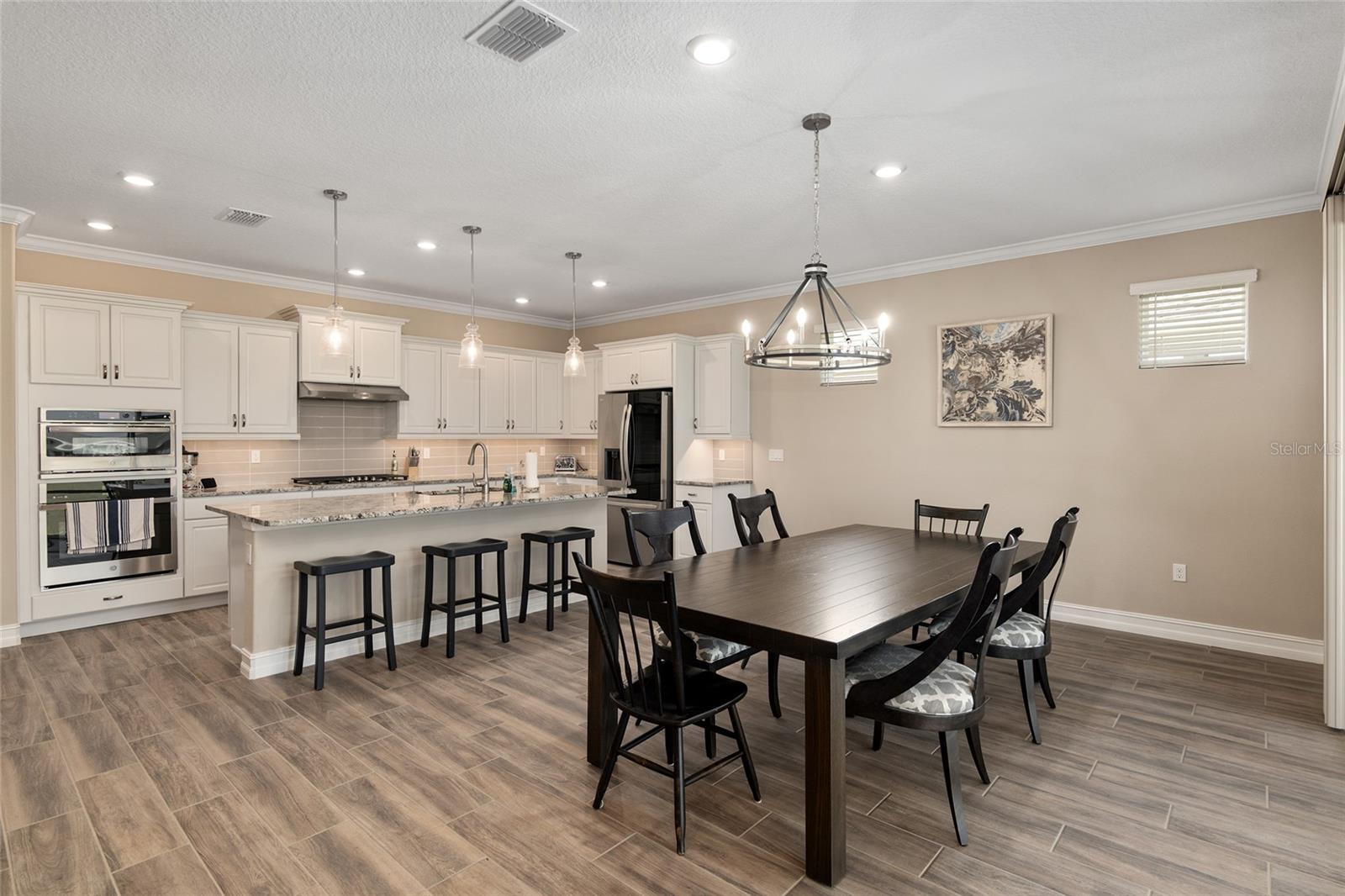 Image 18 of 93 For 4452 53rd Court