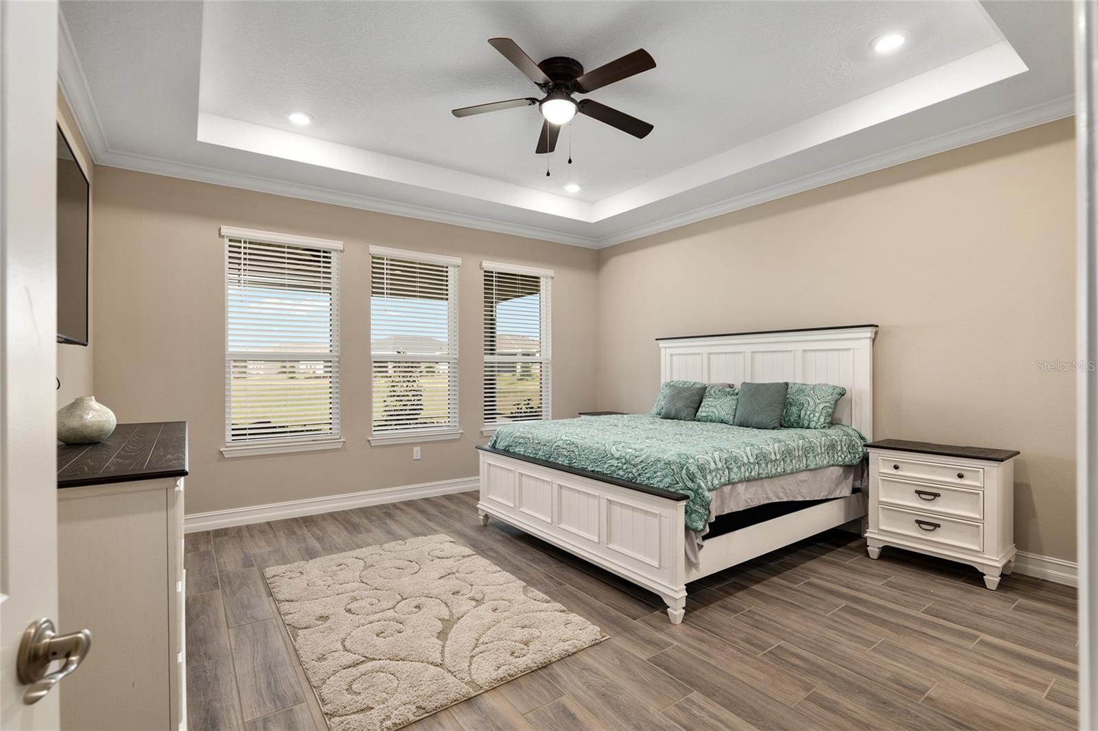 Image 28 of 93 For 4452 53rd Court