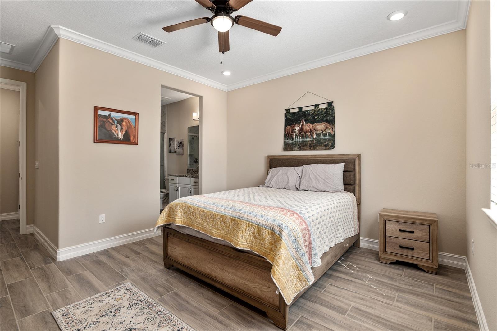 Image 39 of 93 For 4452 53rd Court