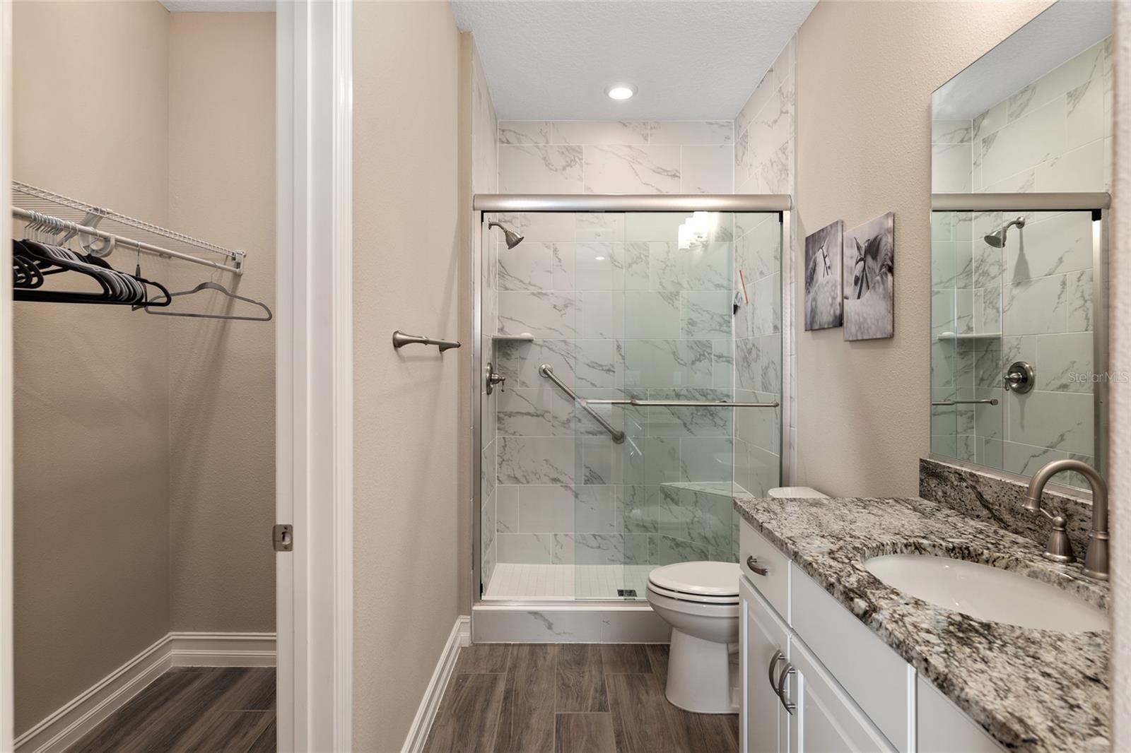 Image 40 of 93 For 4452 53rd Court