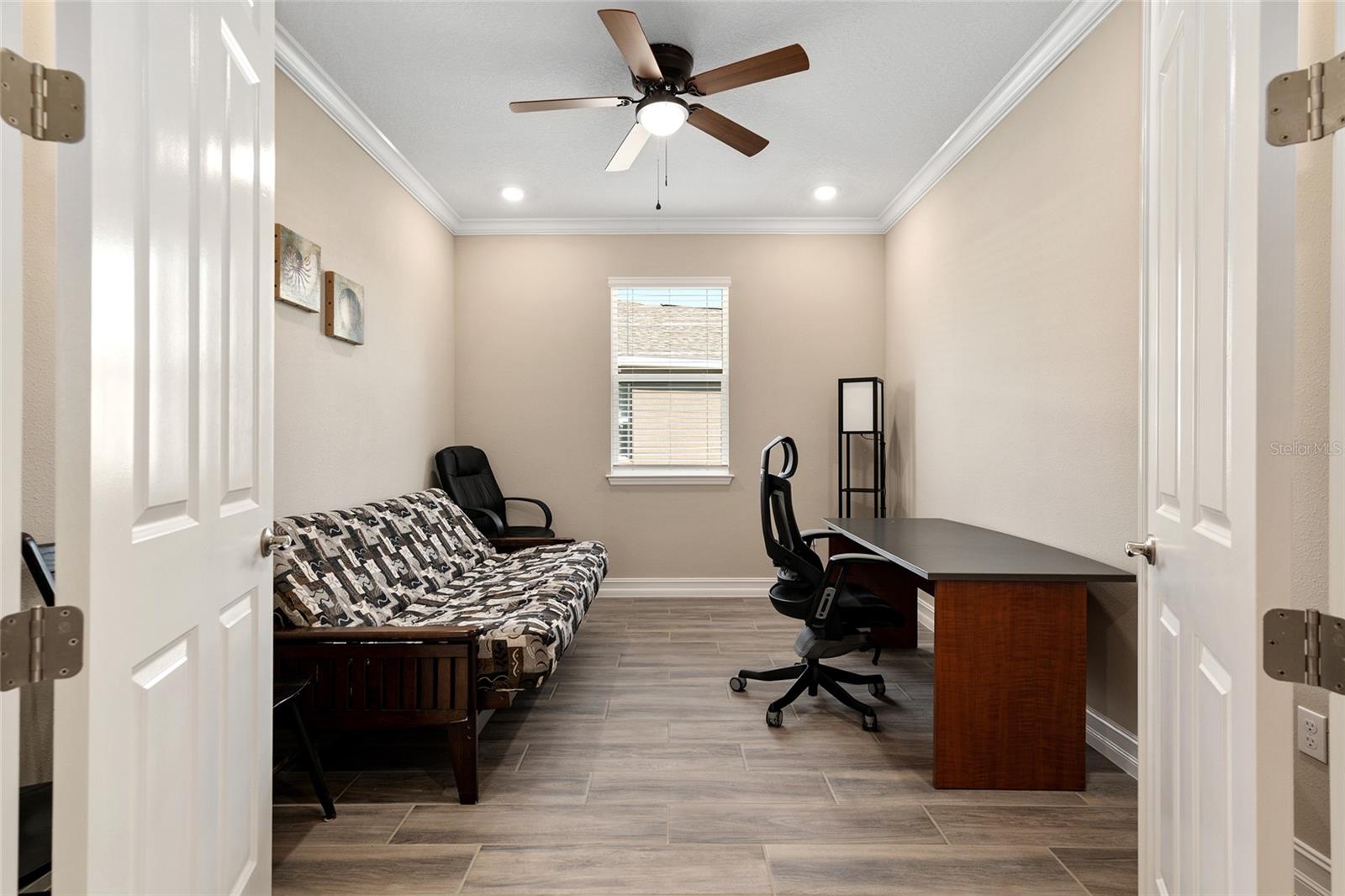 Image 43 of 93 For 4452 53rd Court