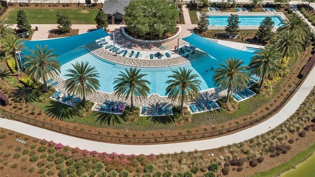 Image 70 of 93 For 4452 53rd Court