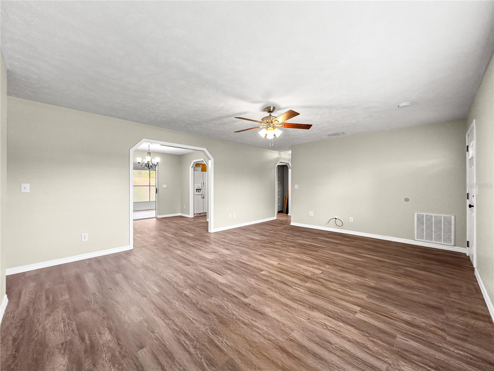 Image 13 of 30 For 10739 44th Terrace