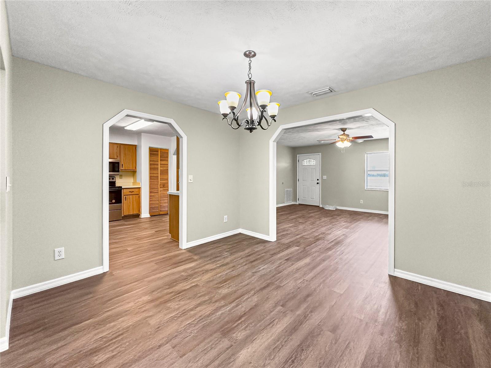 Image 15 of 30 For 10739 44th Terrace