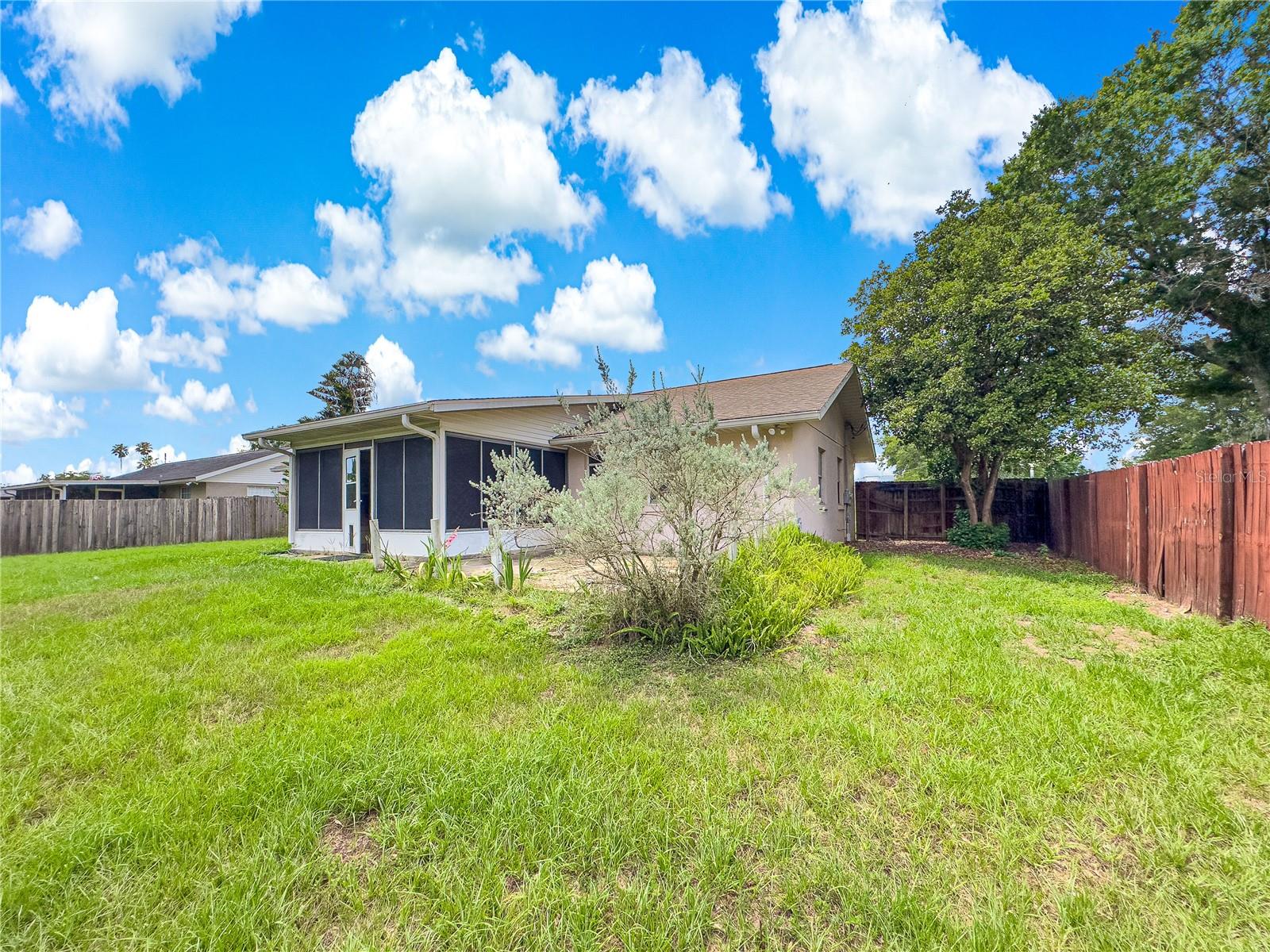 Image 28 of 30 For 10739 44th Terrace