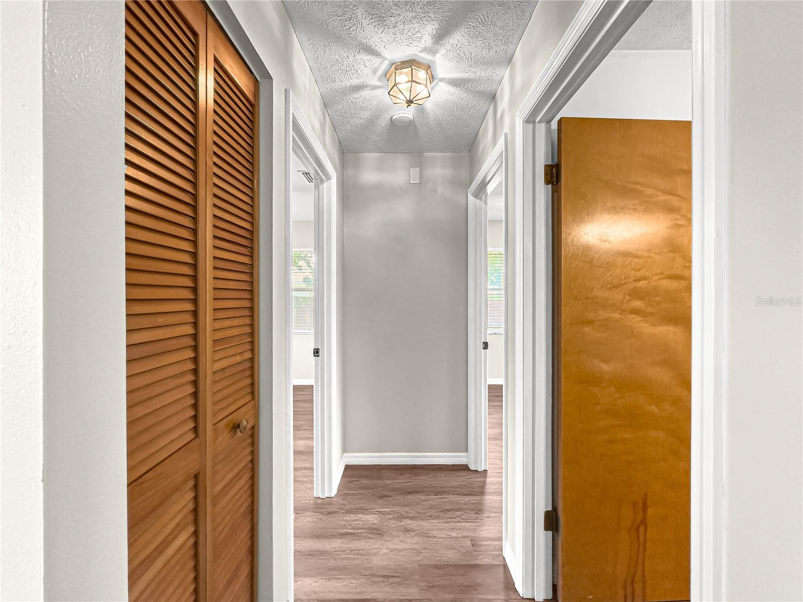 Image 5 of 30 For 10739 44th Terrace