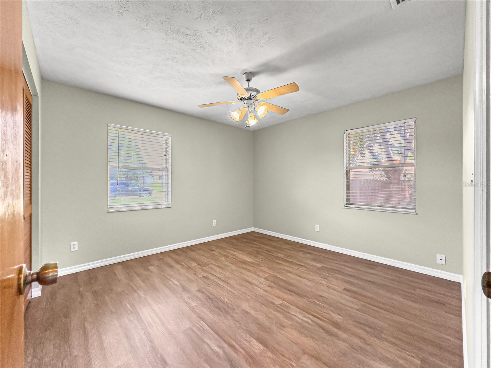 Image 7 of 30 For 10739 44th Terrace