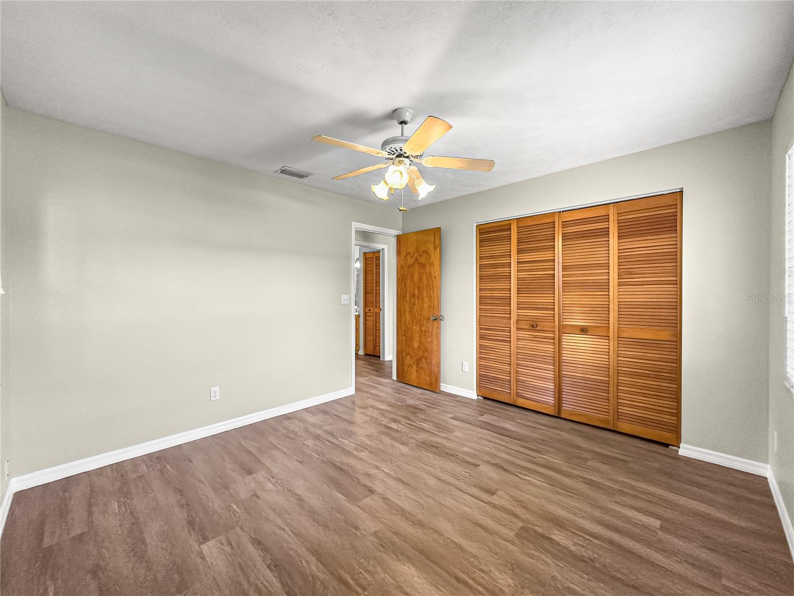 Image 8 of 30 For 10739 44th Terrace