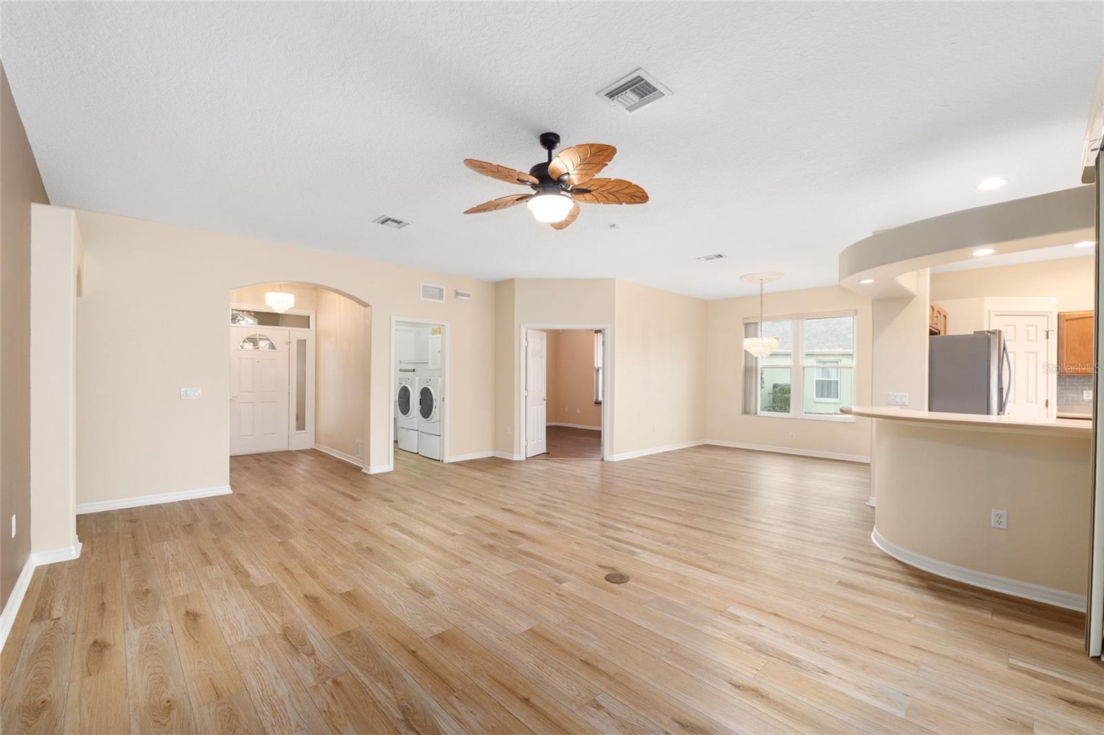 Image 14 of 82 For 15050 14th Avenue Road