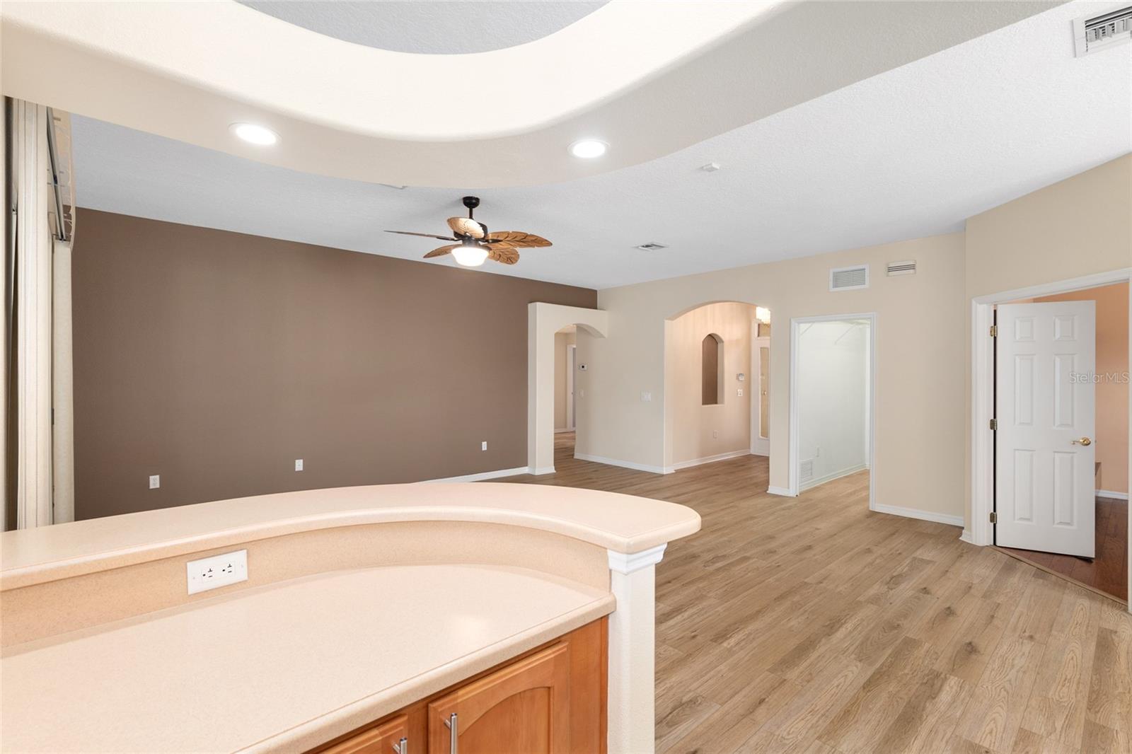 Image 29 of 82 For 15050 14th Avenue Road