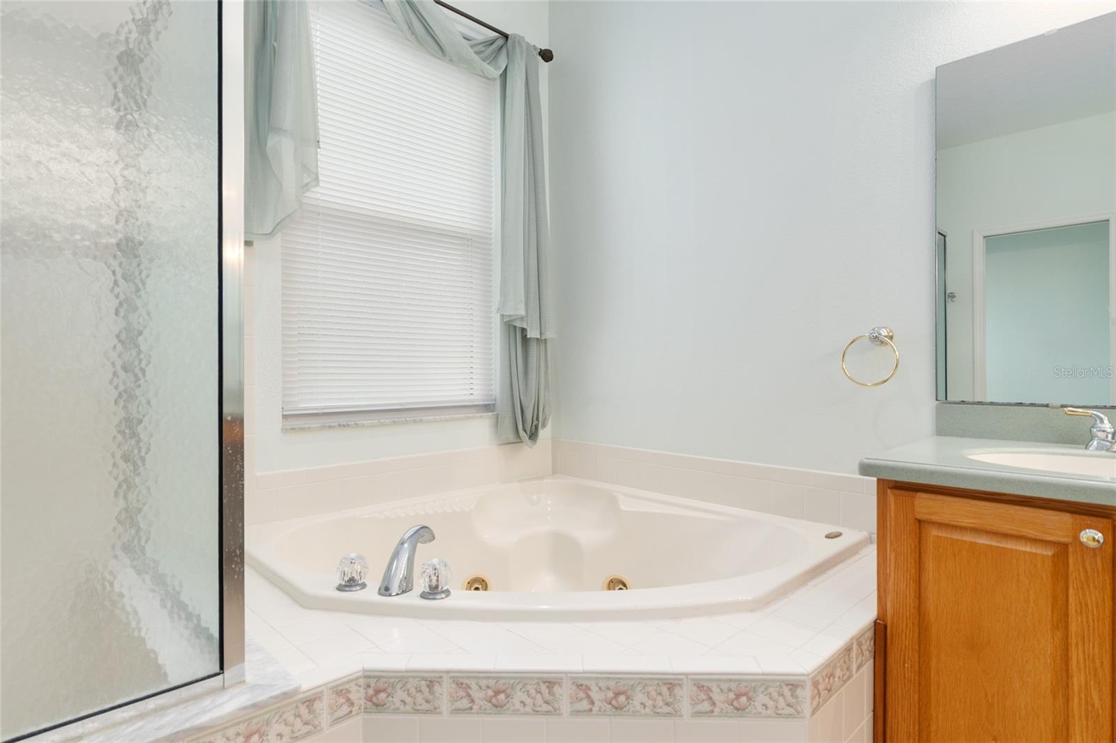 Image 40 of 82 For 15050 14th Avenue Road