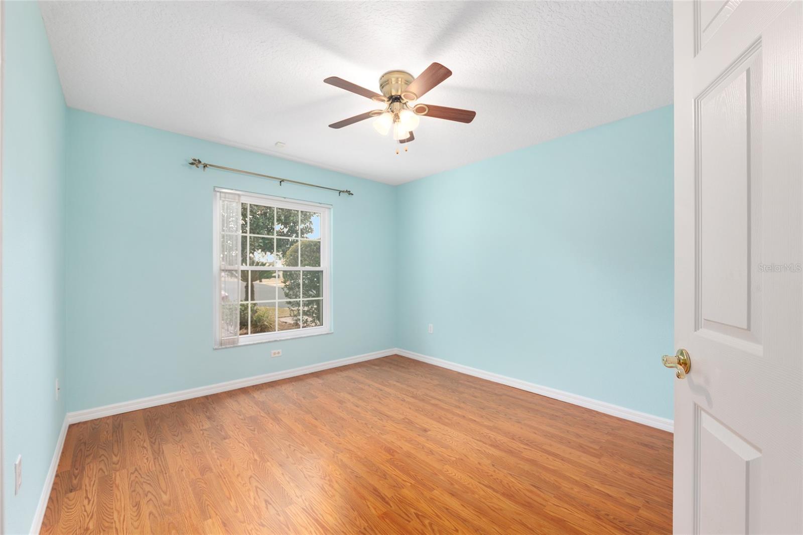 Image 43 of 82 For 15050 14th Avenue Road