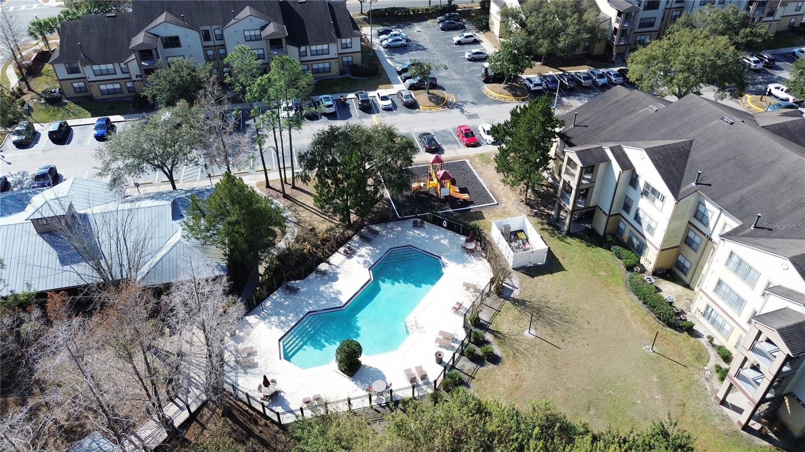 Image 15 of 43 For 13845 Amberleigh Road