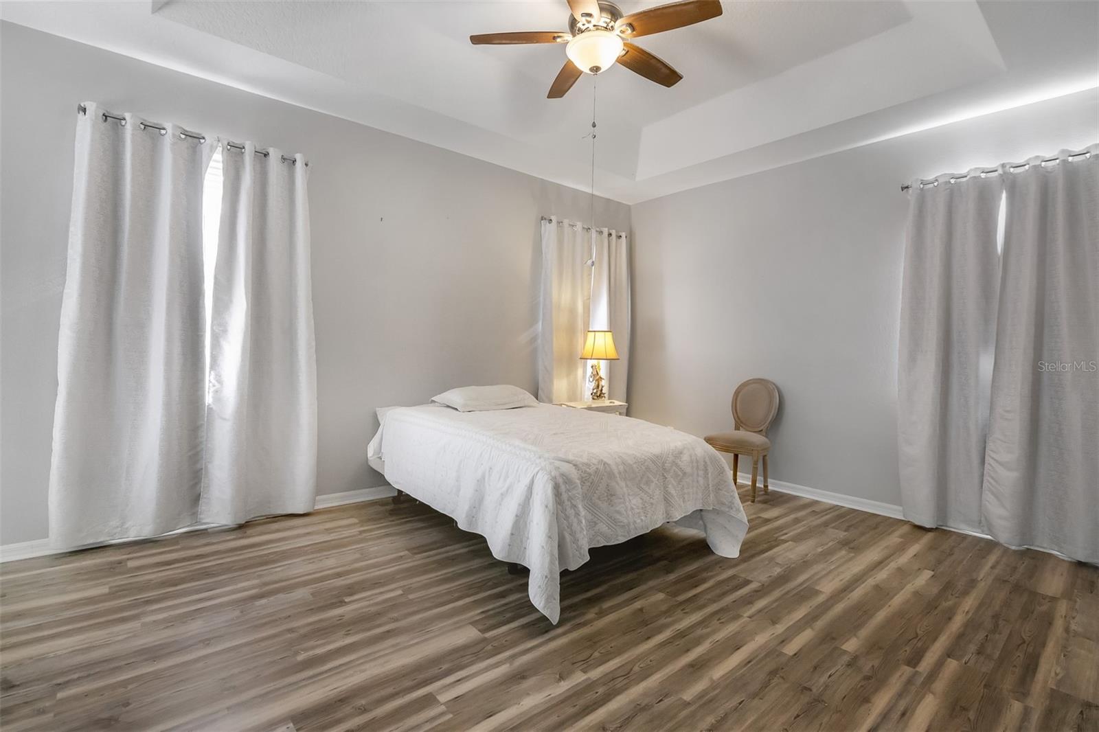 Image 37 of 43 For 13845 Amberleigh Road